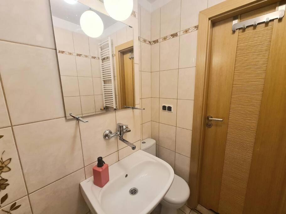 Mirrorroom Pl Citycenter Warszawa Zewnętrze zdjęcie